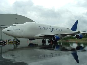 صورة معبرة عن الموضوع ناقلة الشحن الضخمة بوينگ 400-747