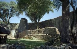 Great-Zimbabwe-2.jpg