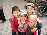 Uyghur boys في خوتان
