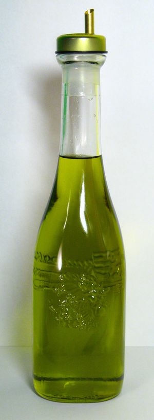 Italian olive oil 2007.jpg