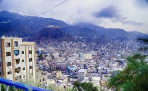 Taiz (14216440017) (cropped).jpg