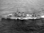 USS Farragut (DD-348) underway at sea on 14 September 1936.jpg
