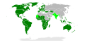 الانتشار العالمي للأبجدية اللاتينية. المناطق الخضراء الدانة توضح البلدان التي تعتبر فيها هذه الأبجدية هي الأبجدية الرئيسية الوحيدة. الأخضر الفاتح يوضح البلدان التي توجد فيها الأبجدية اللاتينية برفقة أبجديات أخرى.