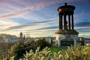 CaltonHillDugaldMonument.jpg